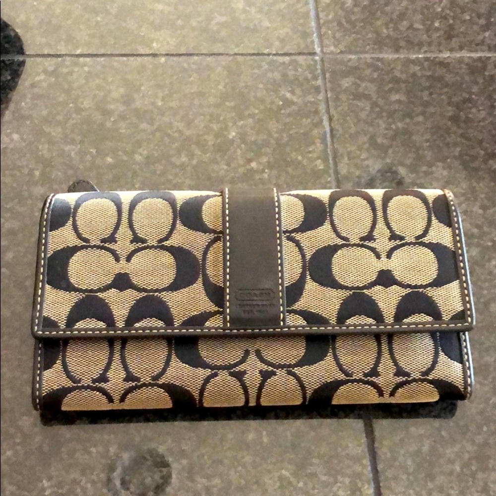 Coach Signature Big C trifold wallet in navy